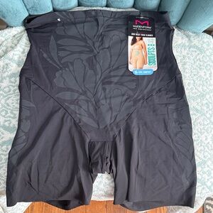 Maidenform Black Floral Shapewear